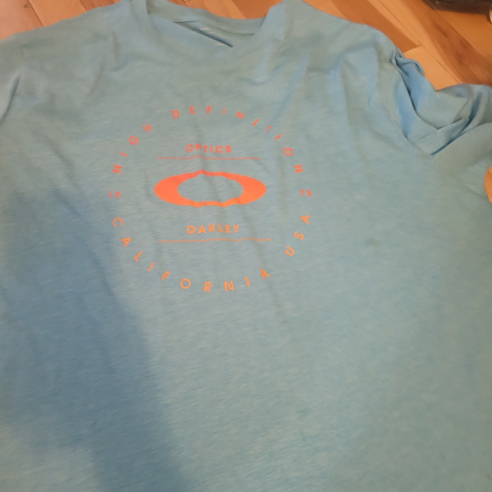 Oakley Light Blue and Orange Men's Tee